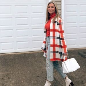 Meet your Posher, Myra